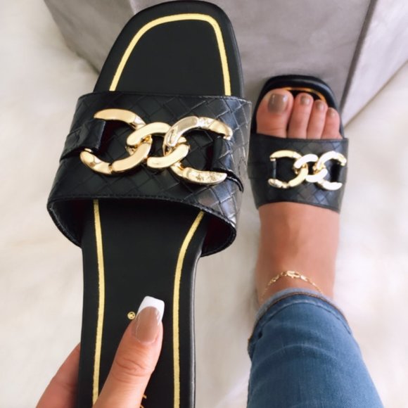 "BIG SALE" Chain Sandal Black - Picture 2 of 7